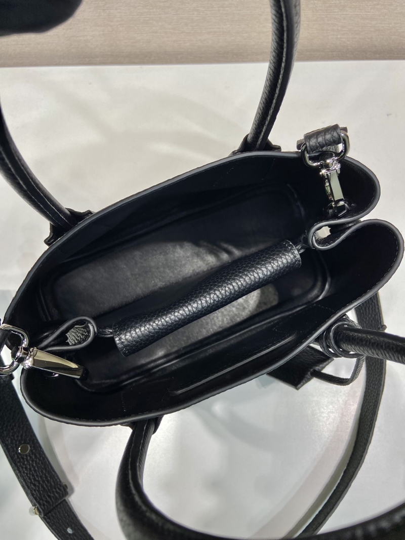 Pra*a top handle bags